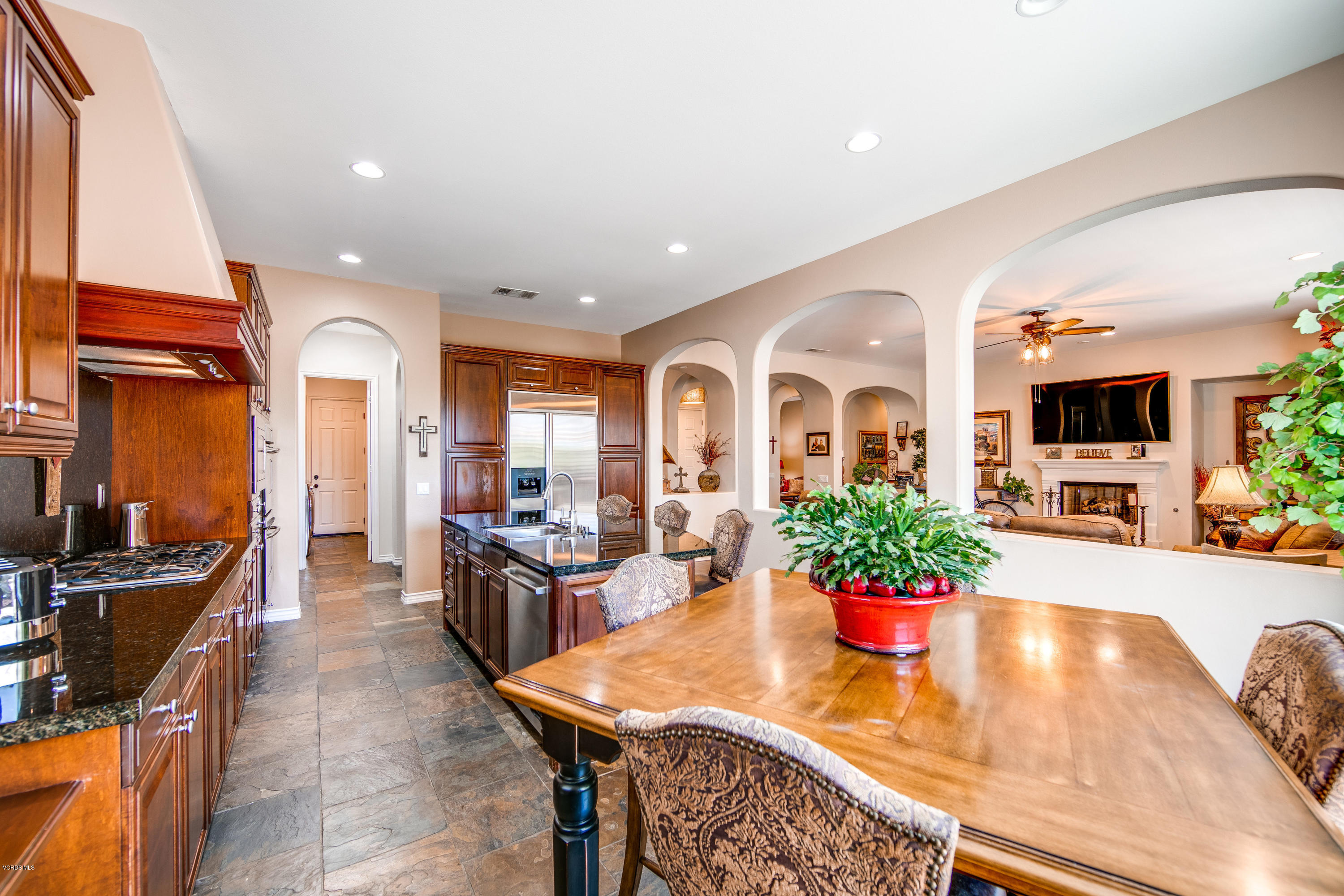 805 Hemlock Ridge Court Simi Valley, CA 93065 - Photo 11 of 30 805 Hemlock Ridge Ct Simi-print-026-019-