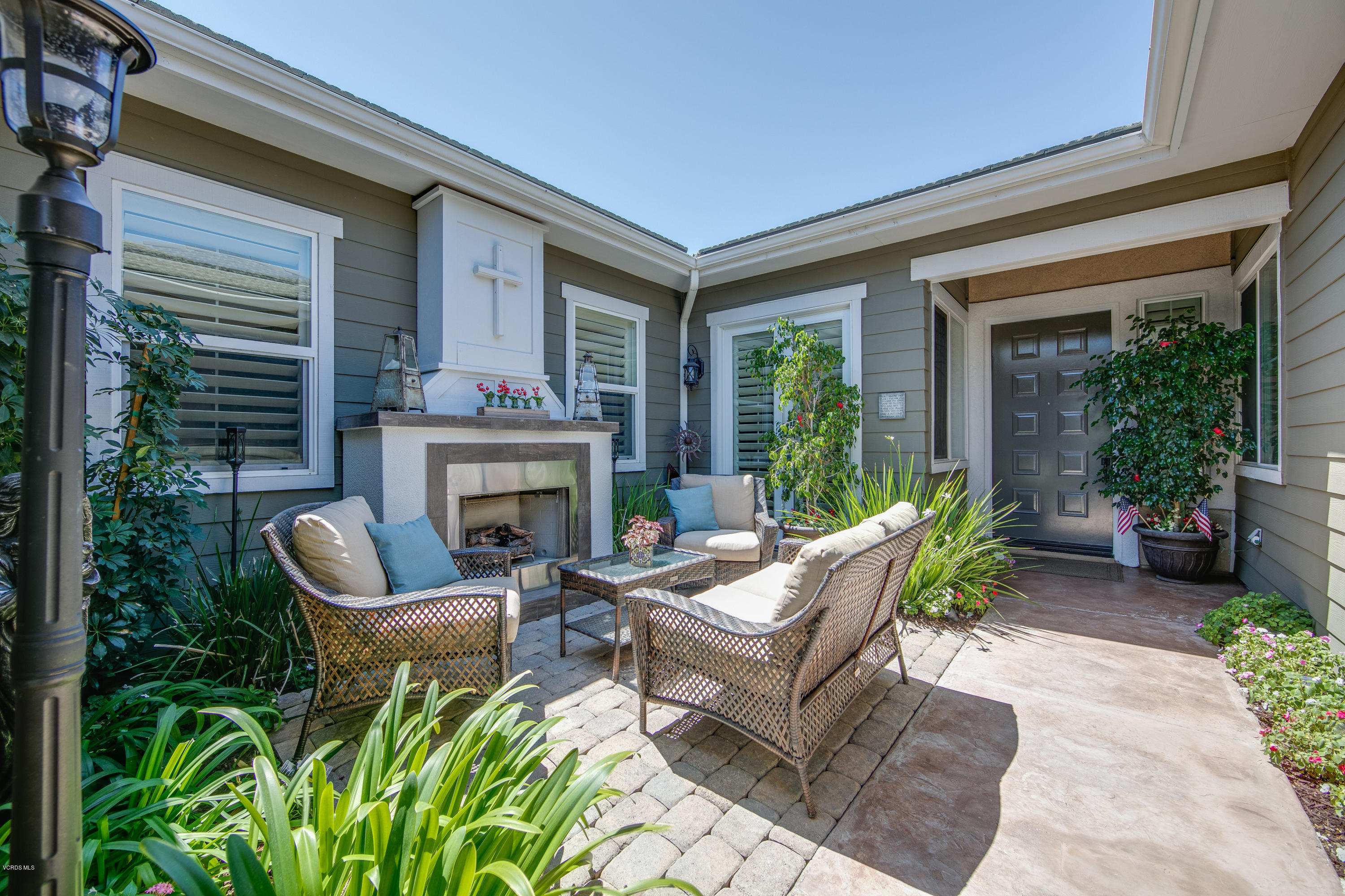 805 Hemlock Ridge Court Simi Valley, CA 93065 - Photo 4 of 30 805 Hemlock Ridge Ct Simi-print-010-012-