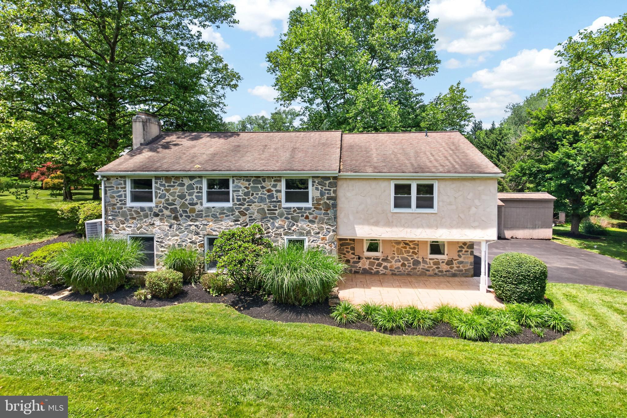 1190 Beaumont Road Berwyn, PA 19312 - Photo 2 of 36