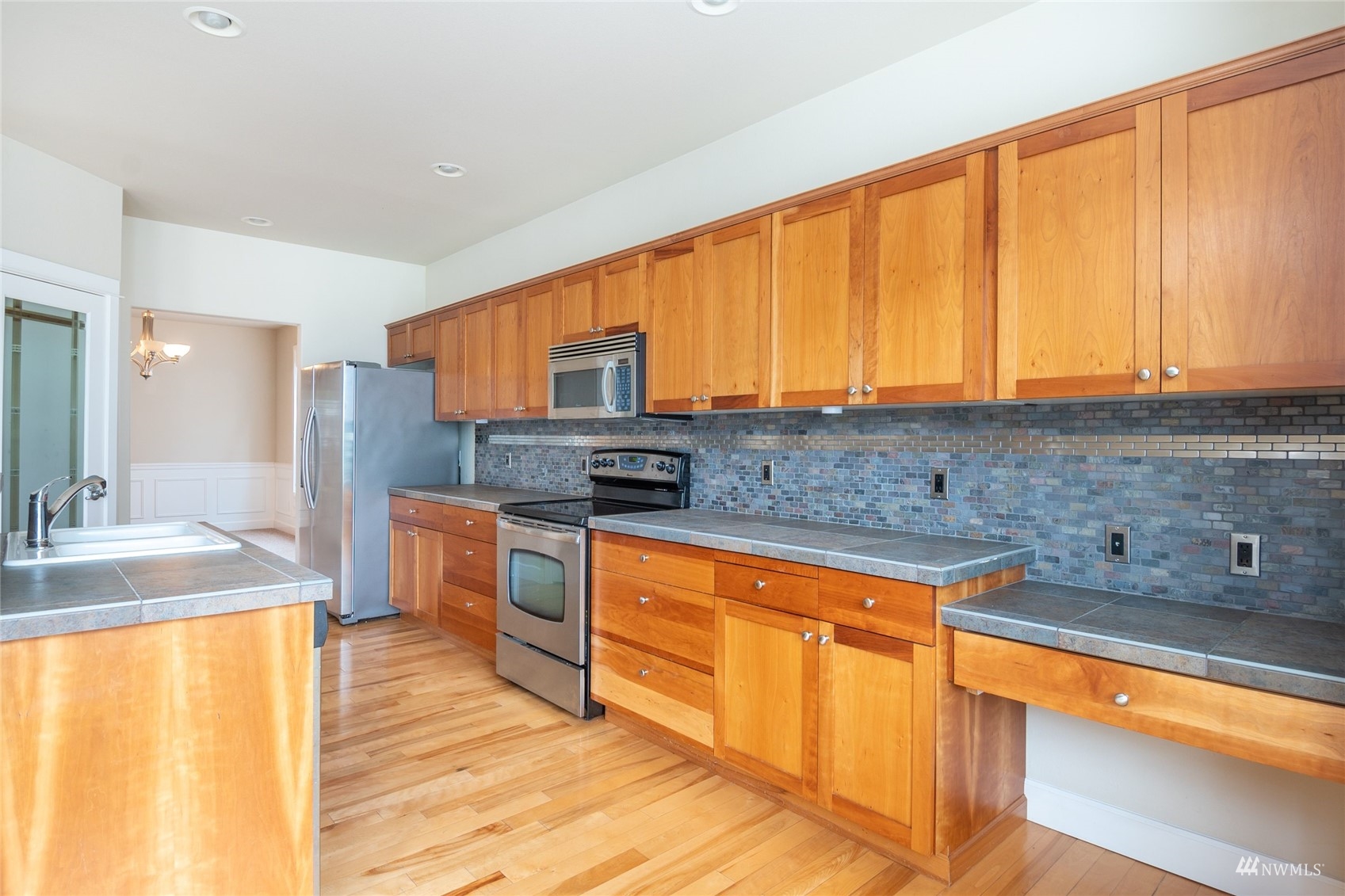6916 Compass Street Southeast Lacey, WA 98513 - Photo 6 of 23 Gallery Image 6