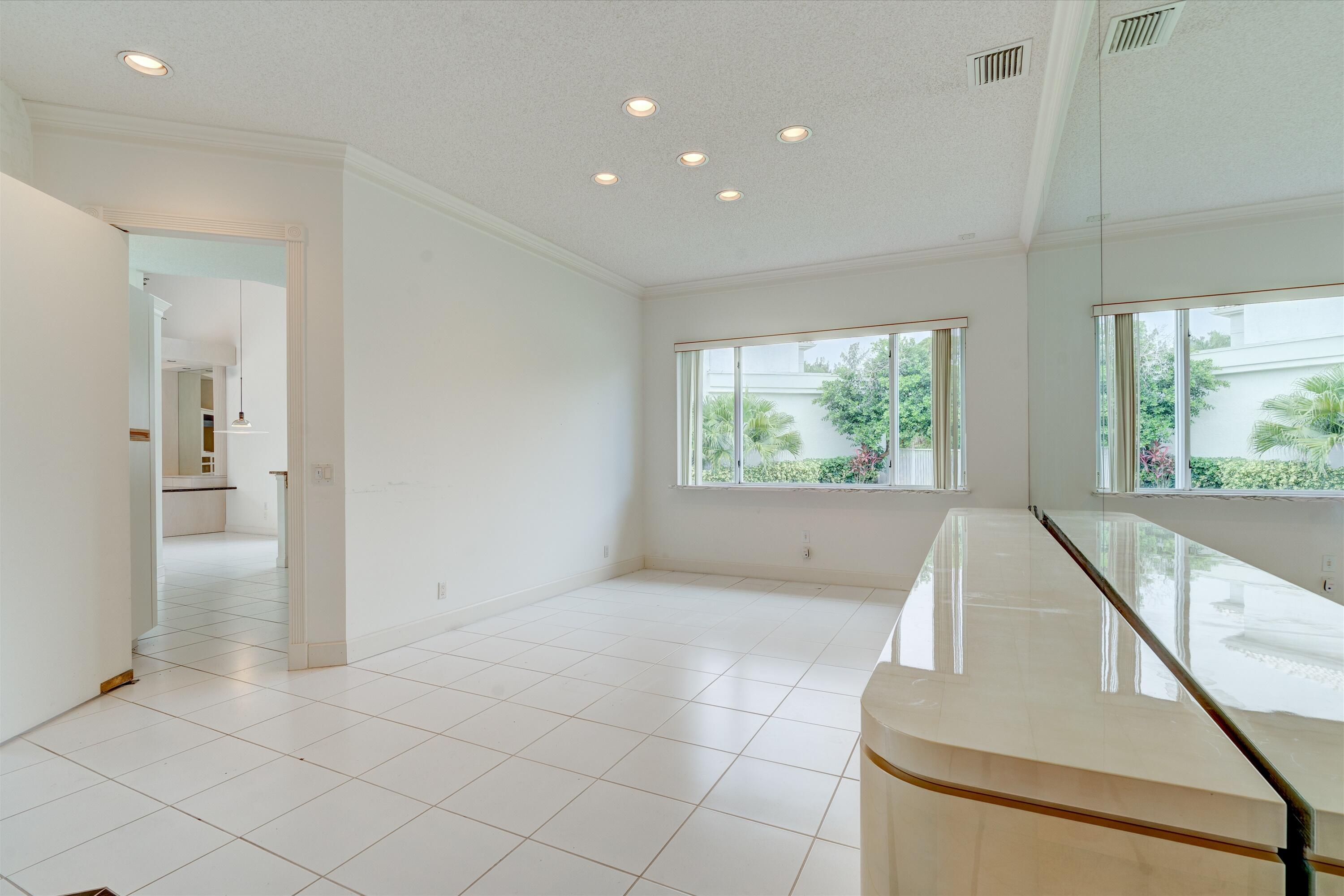 5772 Waterford Boca Raton, FL 33496 - Photo 22 of 26 Dining Room