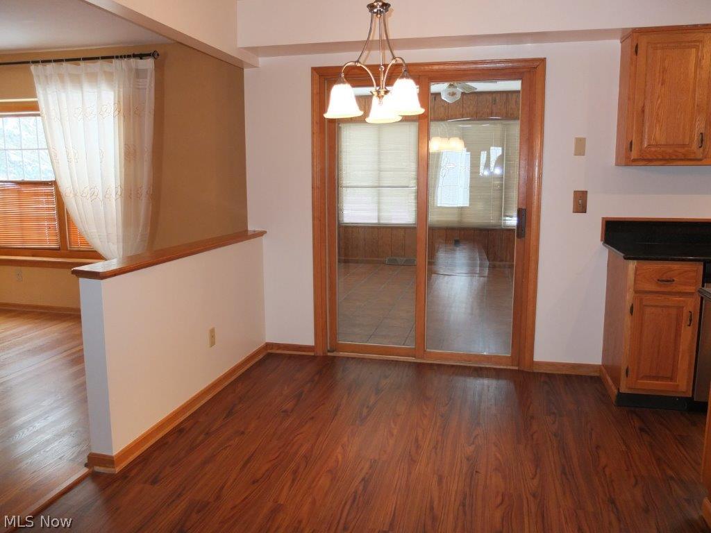 6301 Andalor Street Northwest Canton, OH 44708 - Photo 7 of 24 Dinette