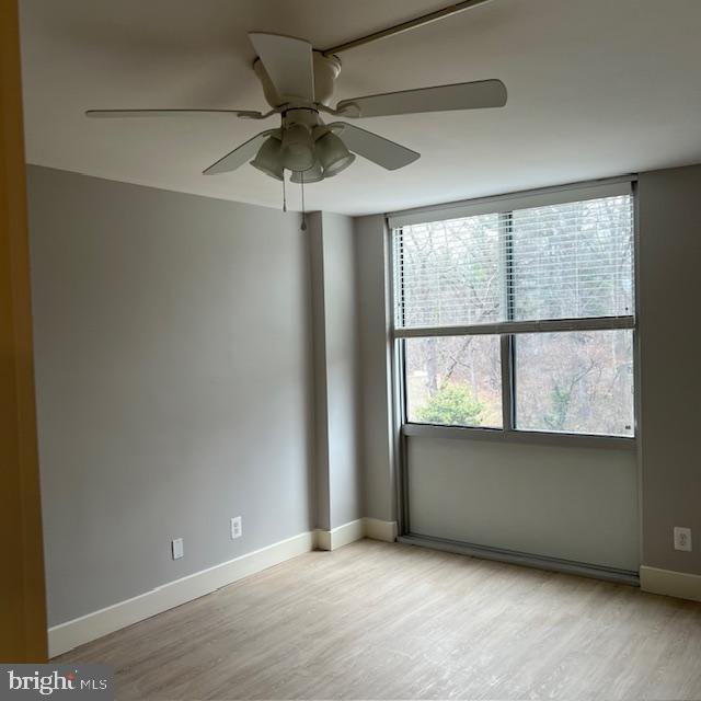 5101 River Road, Unit 618 Bethesda, MD 20816 - Photo 14 of 34 SECOND BEDROOM