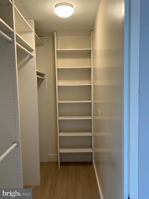 5101 River Road, Unit 618 Bethesda, MD 20816 - Photo 24 of 34 PRIMARY BEDROOM CLOSET