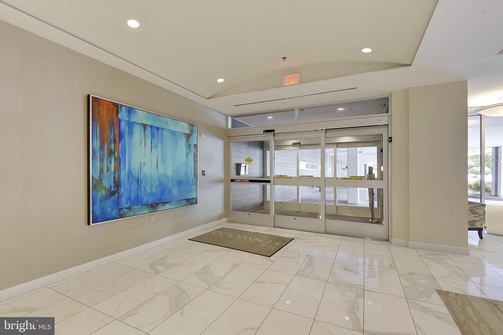 5101 River Road, Unit 618 Bethesda, MD 20816 - Photo 5 of 34 LOBBY