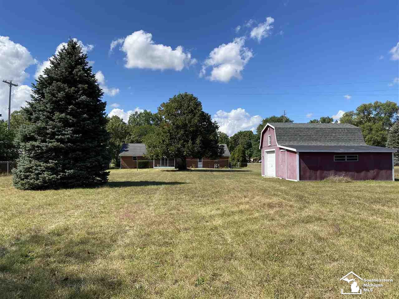 7570 Monroe Road Lambertville, MI 48144 - Photo 9 of 33 50055500-8.JPG