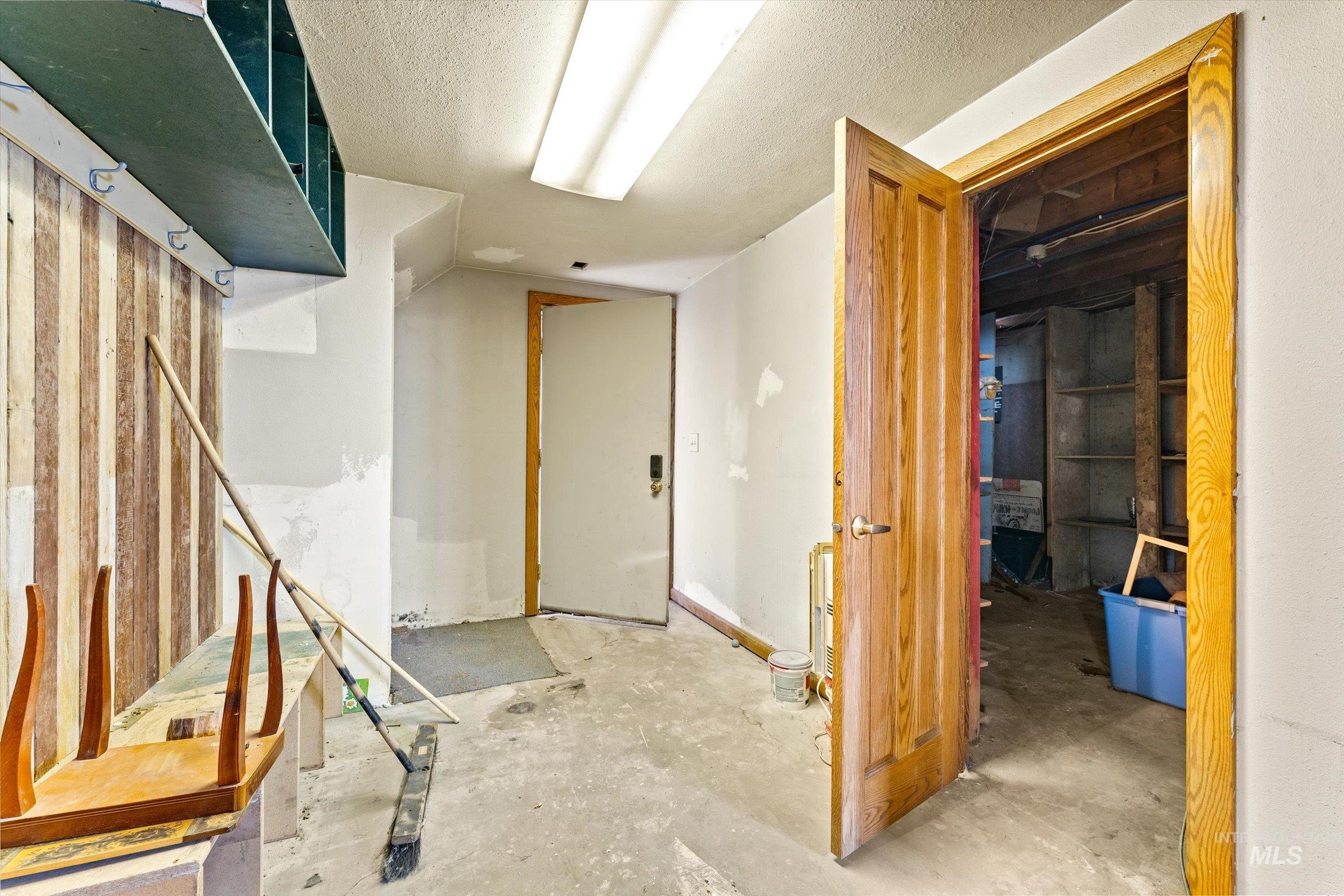 6267 Deer Flat Road Nampa, ID 83686 - Photo 24 of 50 Unfinished below grade area featuring a textured ceiling