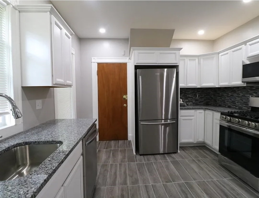 67 Tonawanda Street, Unit 2 Boston, MA 02124 - Photo 8 of 19
