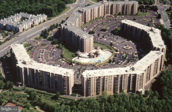 $2,200 | 8350 Greensboro Drive, Unit 802, McLean, VA 22102