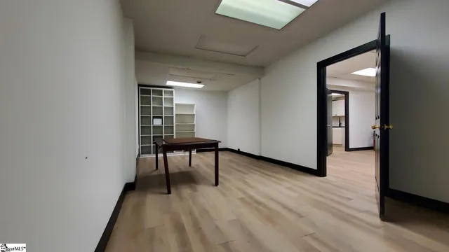 $2,295 | 604 University Ridge, Greenville, SC 29601