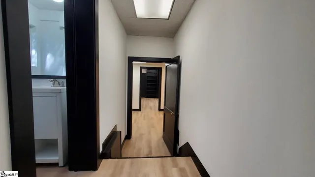 $2,295 | 604 University Ridge, Greenville, SC 29601