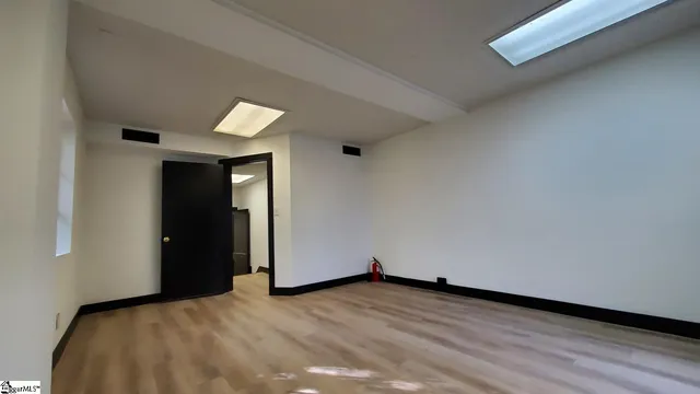 $2,295 | 604 University Ridge, Greenville, SC 29601