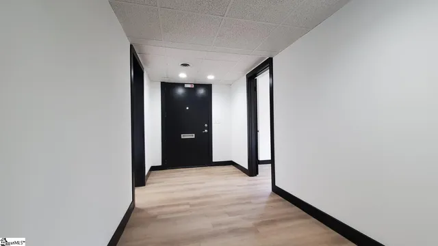 $2,295 | 604 University Ridge, Greenville, SC 29601