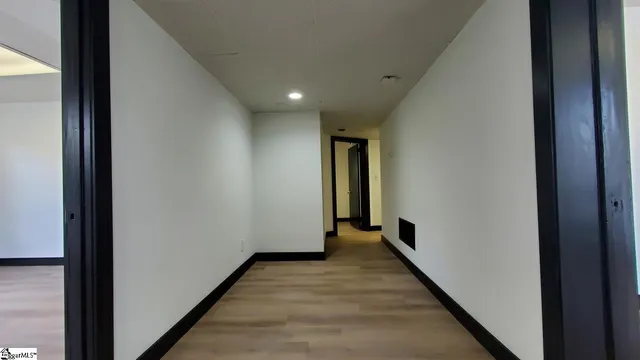 $2,295 | 604 University Ridge, Greenville, SC 29601