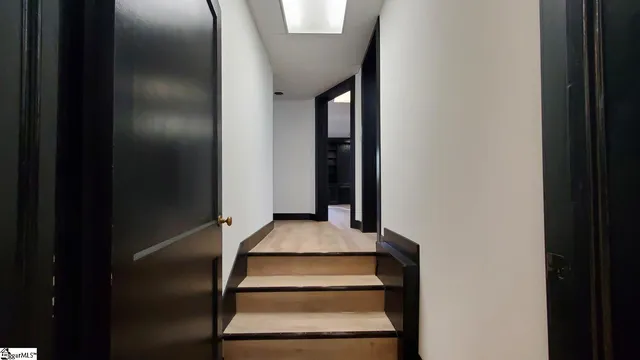 $2,295 | 604 University Ridge, Greenville, SC 29601