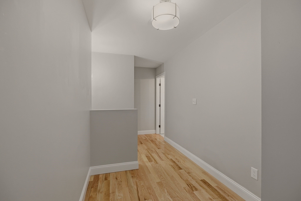 8 Princeton Circle Fall River, MA 02724 - Photo 18 of 41