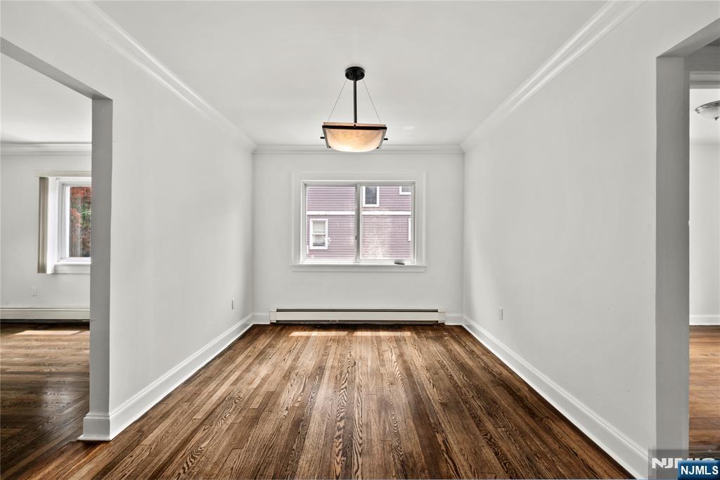 54 Chestnut Avenue Park Ridge, NJ 07656 - Photo 5 of 38 Gallery Image 5
