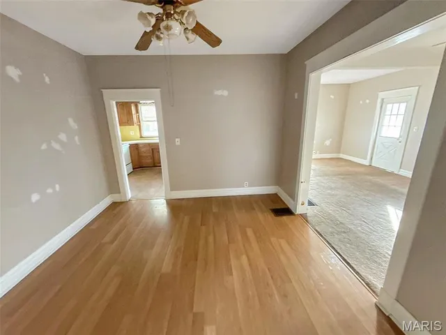 $89,000 | 575 Crescent Avenue, Independence, MO 64053