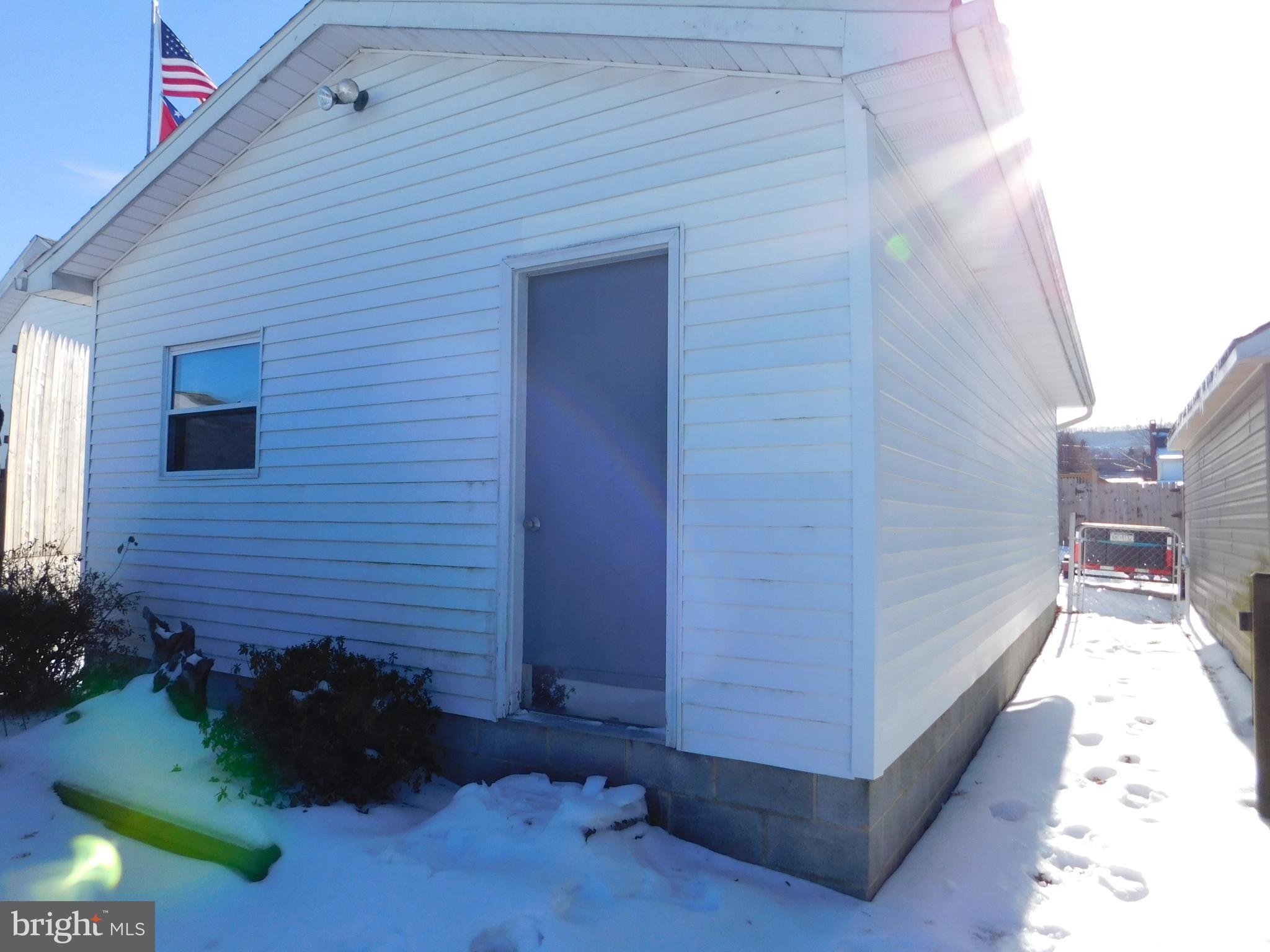 28 East Ruddle Street Coaldale, PA 18218 - Photo 15 of 16