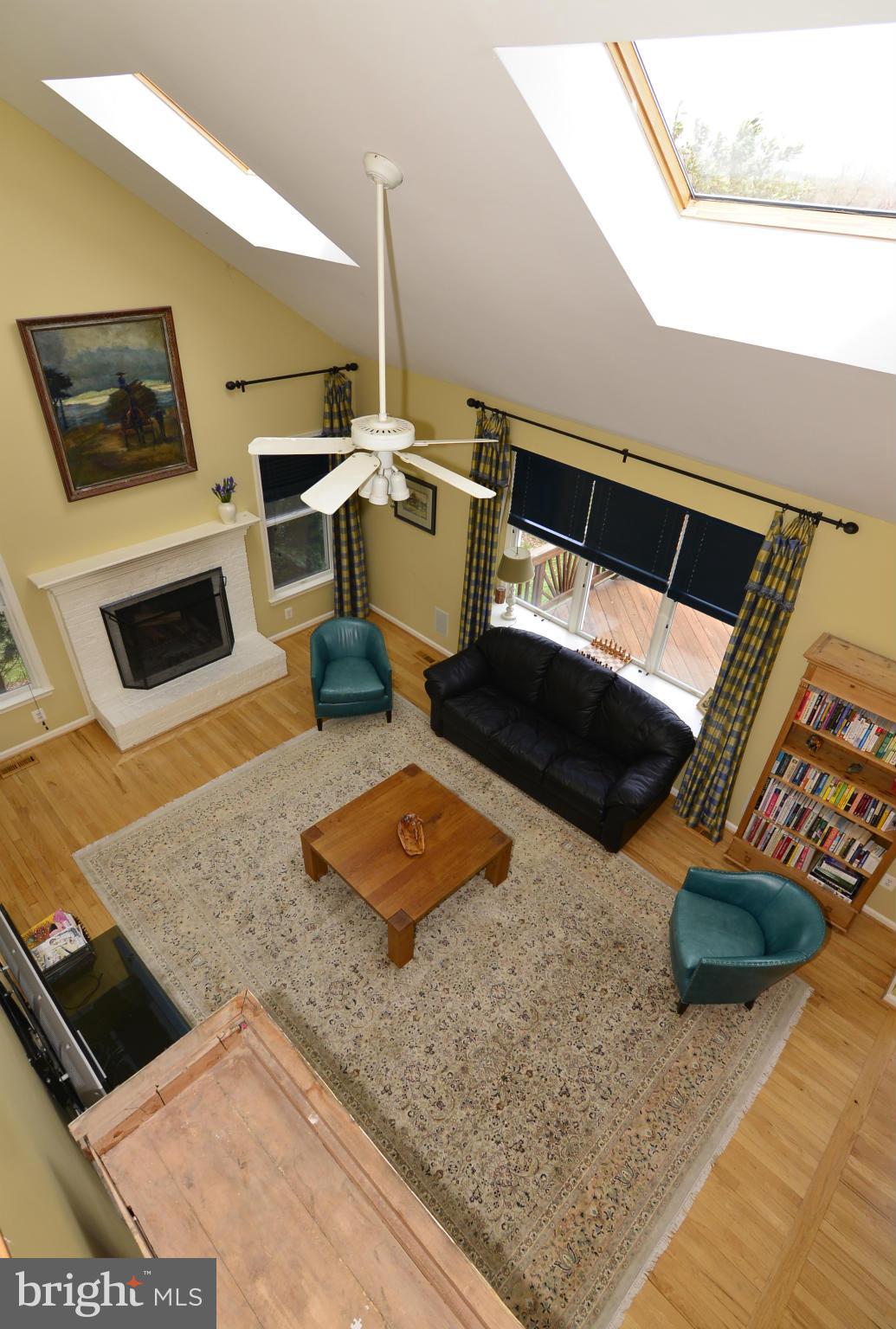 1313 Dasher Lane Reston, VA 20190 - Photo 20 of 28 Family Room