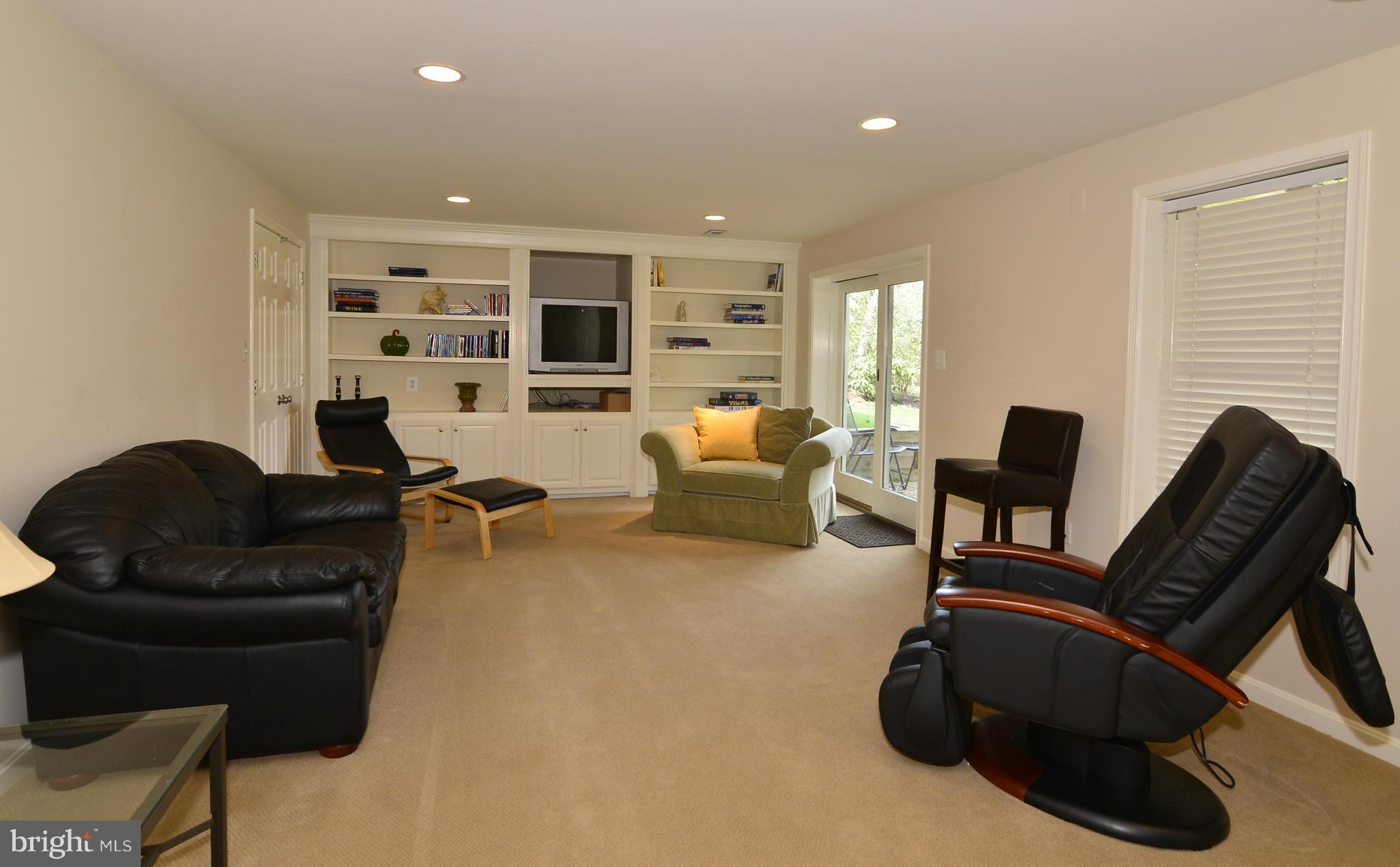 1313 Dasher Lane Reston, VA 20190 - Photo 24 of 28 Basement