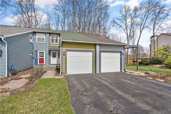 $197,500 | 122 Softwind Circle, Van Buren, NY 13027