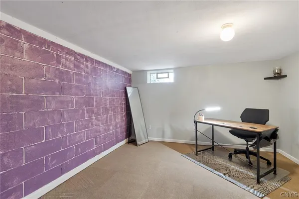 $197,500 | 122 Softwind Circle, Van Buren, NY 13027