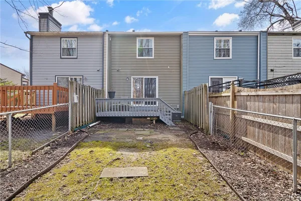 $197,500 | 122 Softwind Circle, Van Buren, NY 13027