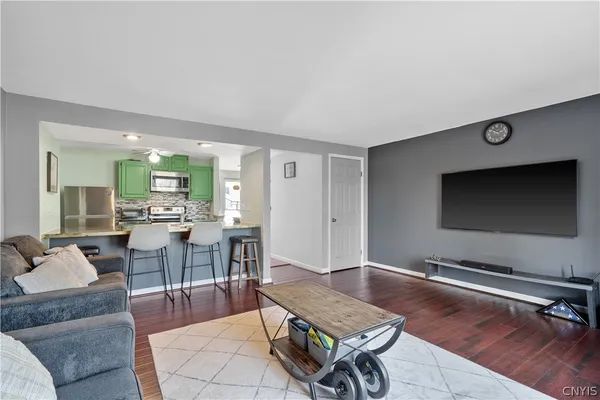 $197,500 | 122 Softwind Circle, Van Buren, NY 13027