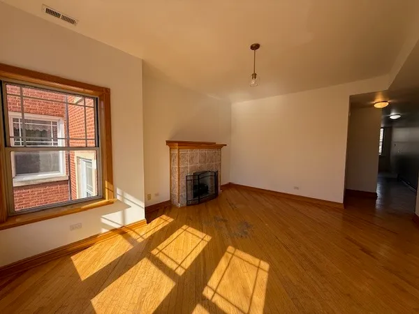 $1,495 | 929 Brummel Street, Unit 2, Evanston, IL 60202