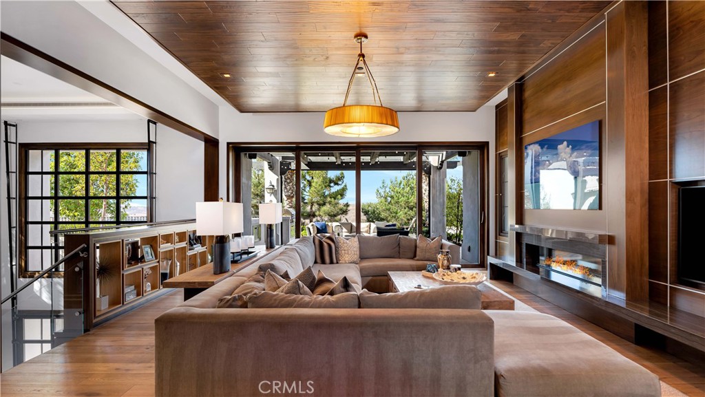 2 Thomas Road Ladera Ranch, CA 92694 - Photo 46 of 69 Another view of the great room. Notice the custom display cases--fill them up or keep them empty. Either way works.