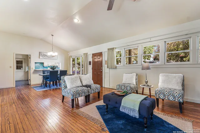 $800,000 | 985 Allen Avenue, New Braunfels, TX 78130