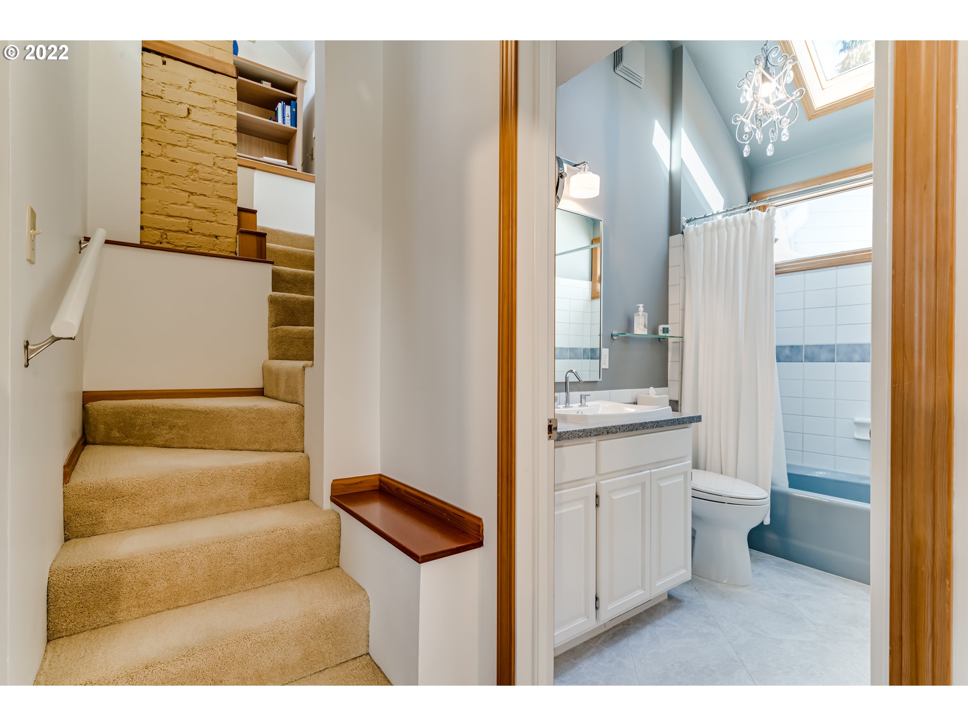 2059 Orchard Street Eugene, OR 97403 - Photo 22 of 32 a bathroom with a sink and a mirror