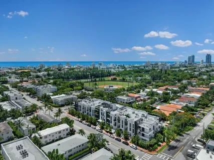 $10,000 | 1030 15th Street, Unit PH3, Miami Beach, FL 33139