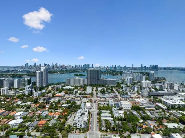 $10,000 | 1030 15th Street, Unit PH3, Miami Beach, FL 33139