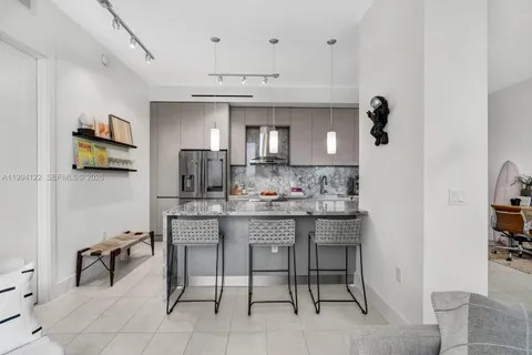 $10,000 | 1030 15th Street, Unit PH3, Miami Beach, FL 33139