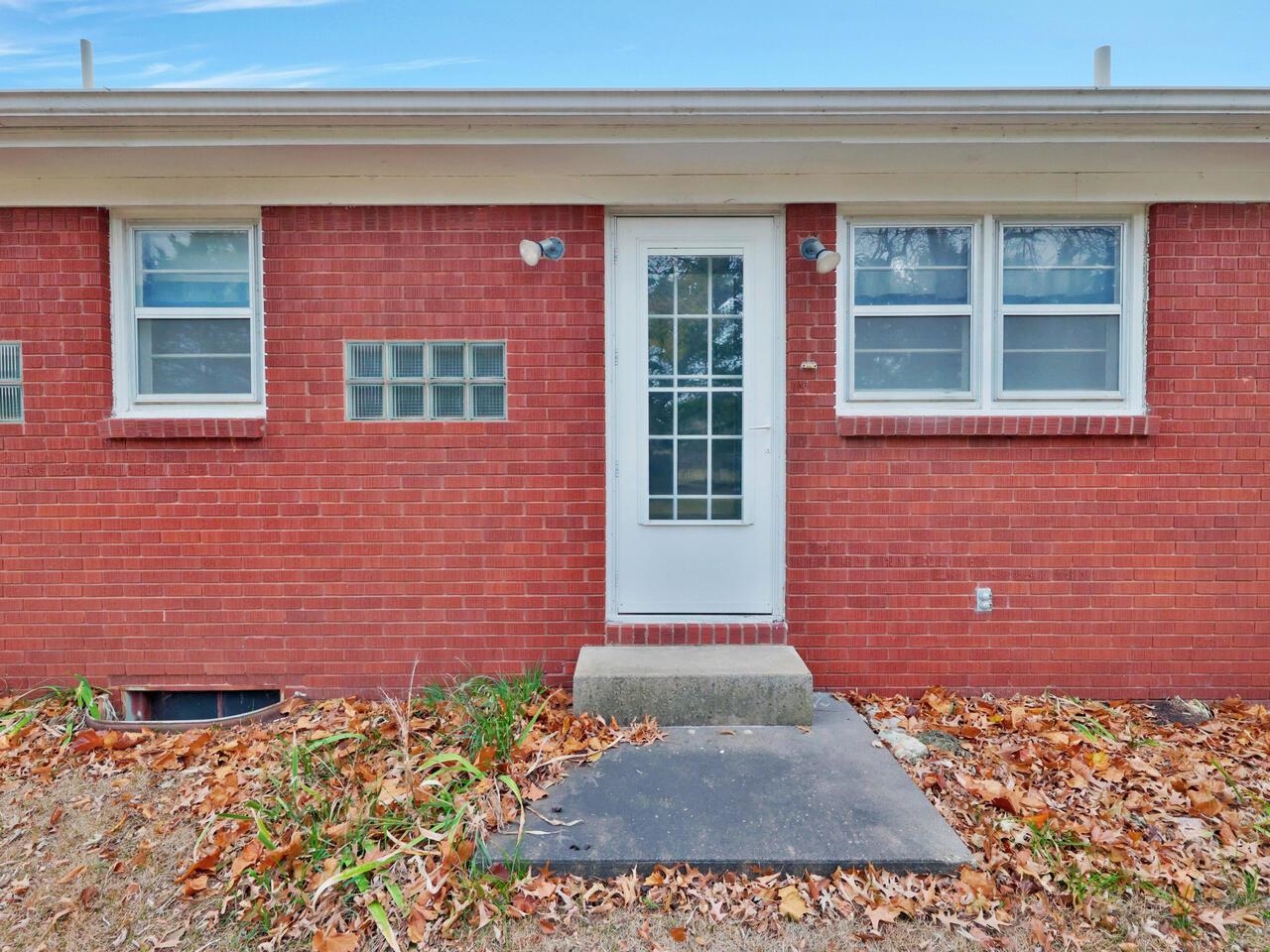 3 Elm Drive Augusta, KS 67010 - Photo 34 of 36