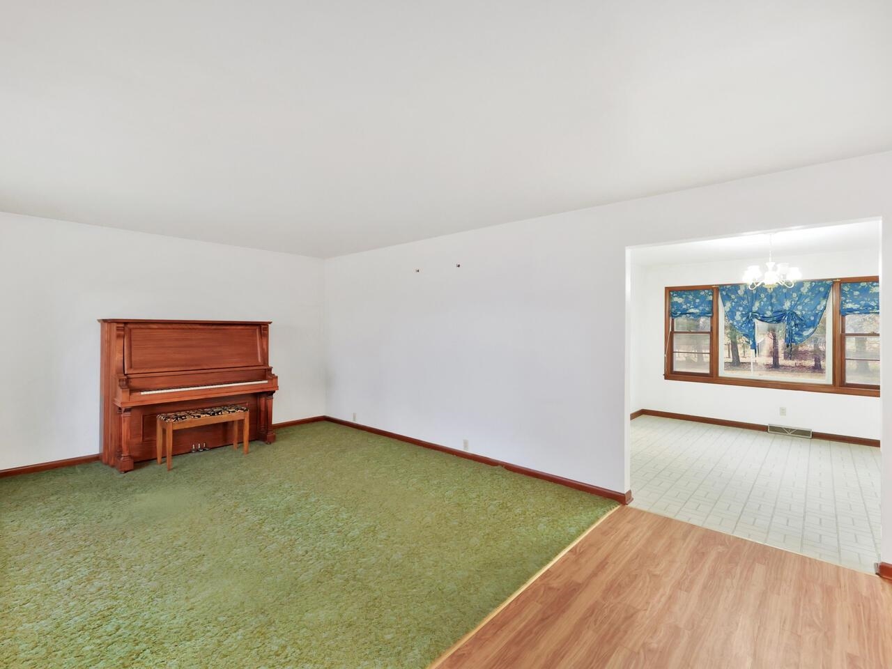 3 Elm Drive Augusta, KS 67010 - Photo 5 of 36