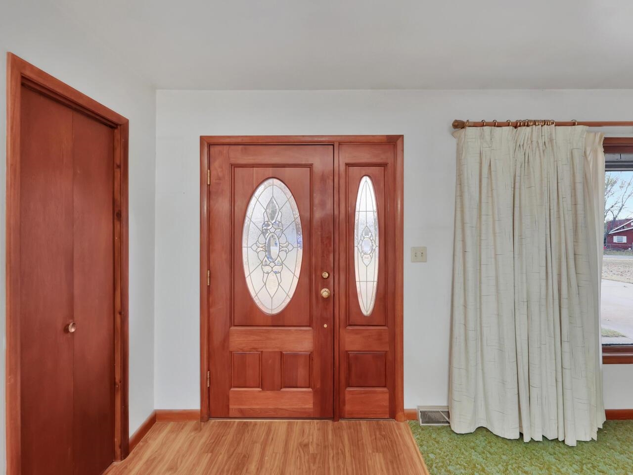 3 Elm Drive Augusta, KS 67010 - Photo 7 of 36