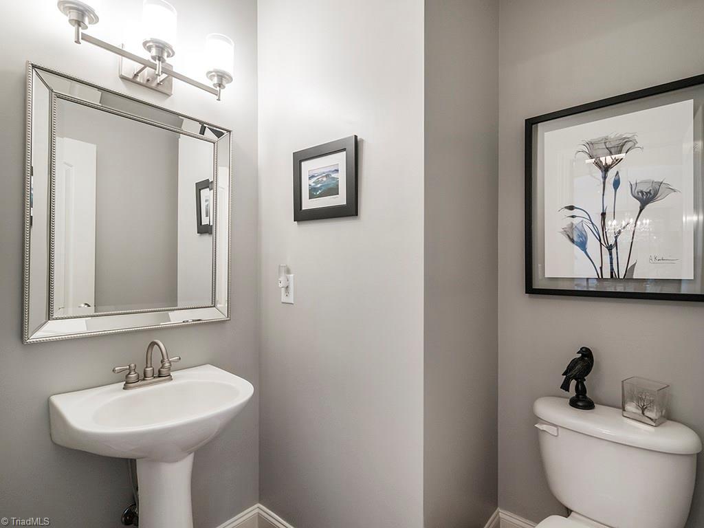 5727 Mabe Drive Oak Ridge, NC 27310 - Photo 8 of 30