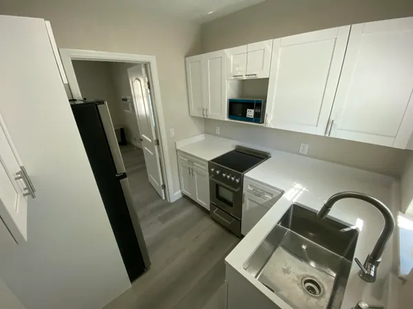 $1,900 | 115 Lucerne Avenue, Unit 1, Lake Worth Beach, FL 33460