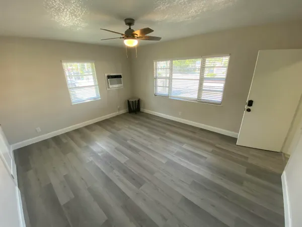 $1,900 | 115 Lucerne Avenue, Unit 1, Lake Worth Beach, FL 33460