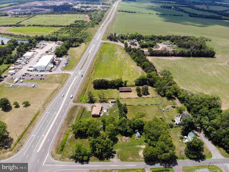 19214 York Road Stevensburg, VA 22741 - Photo 12 of 22