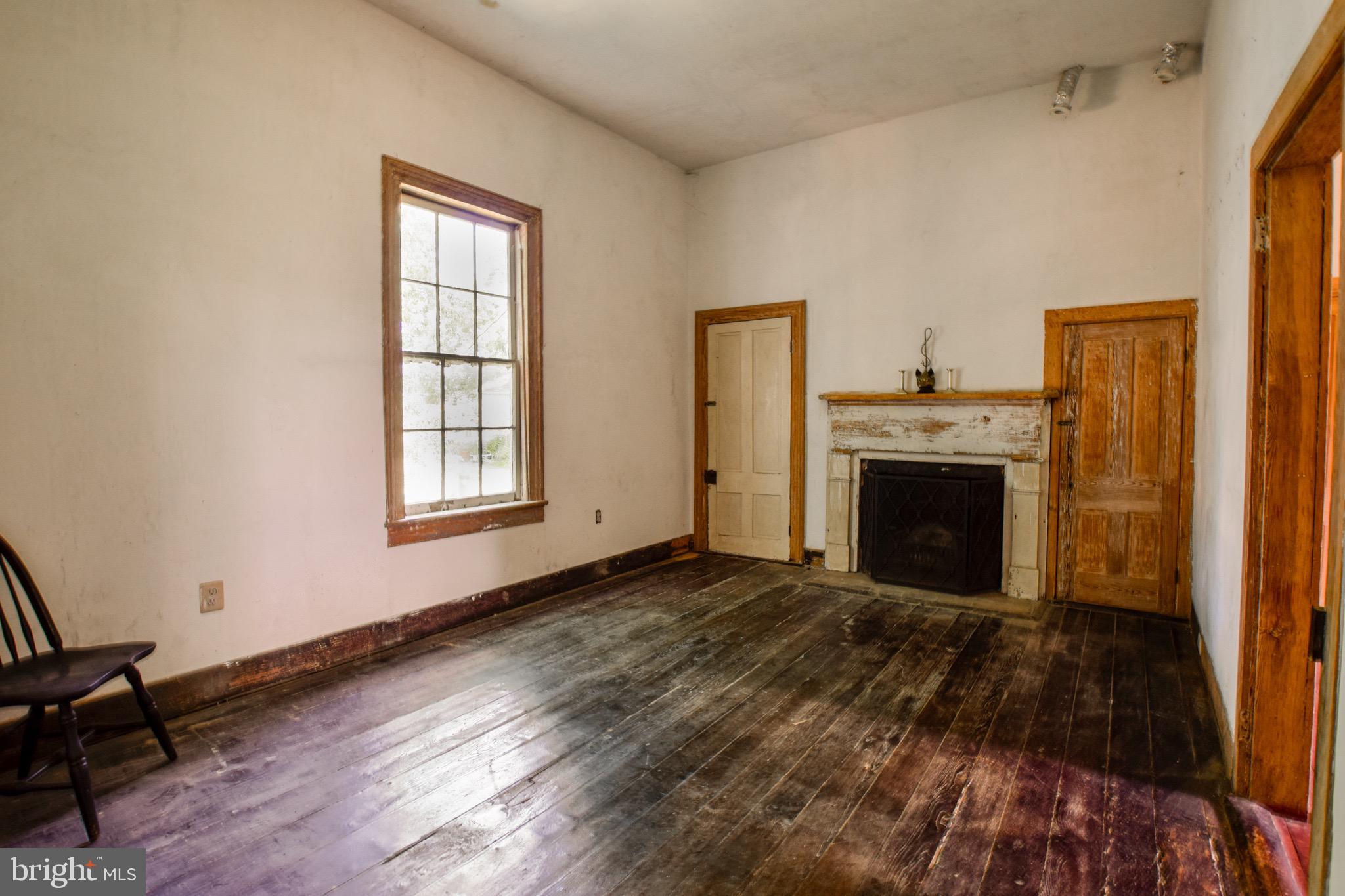 19214 York Road Stevensburg, VA 22741 - Photo 4 of 22