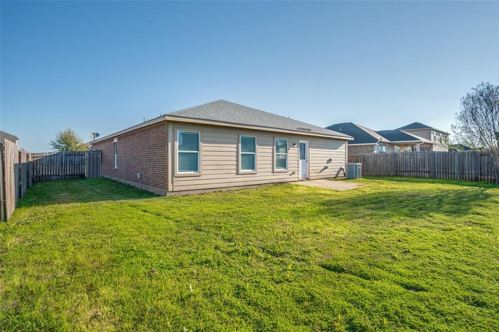 317 Meadow View Lane Anna, TX 75409 - Photo 2 of 25