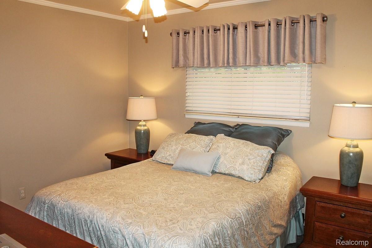 7424 Provincial Road Canton, MI 48187 - Photo 29 of 58 IMG_1842.JPG