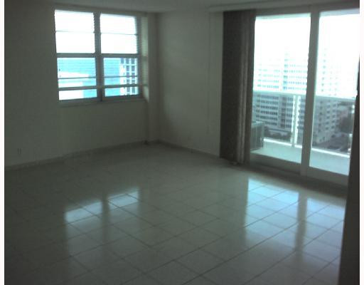 336 North Birch Road, Unit PHI Fort Lauderdale, FL 33304 - Photo 14 of 14 Living Room