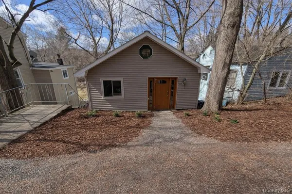 a view of backyard of house
