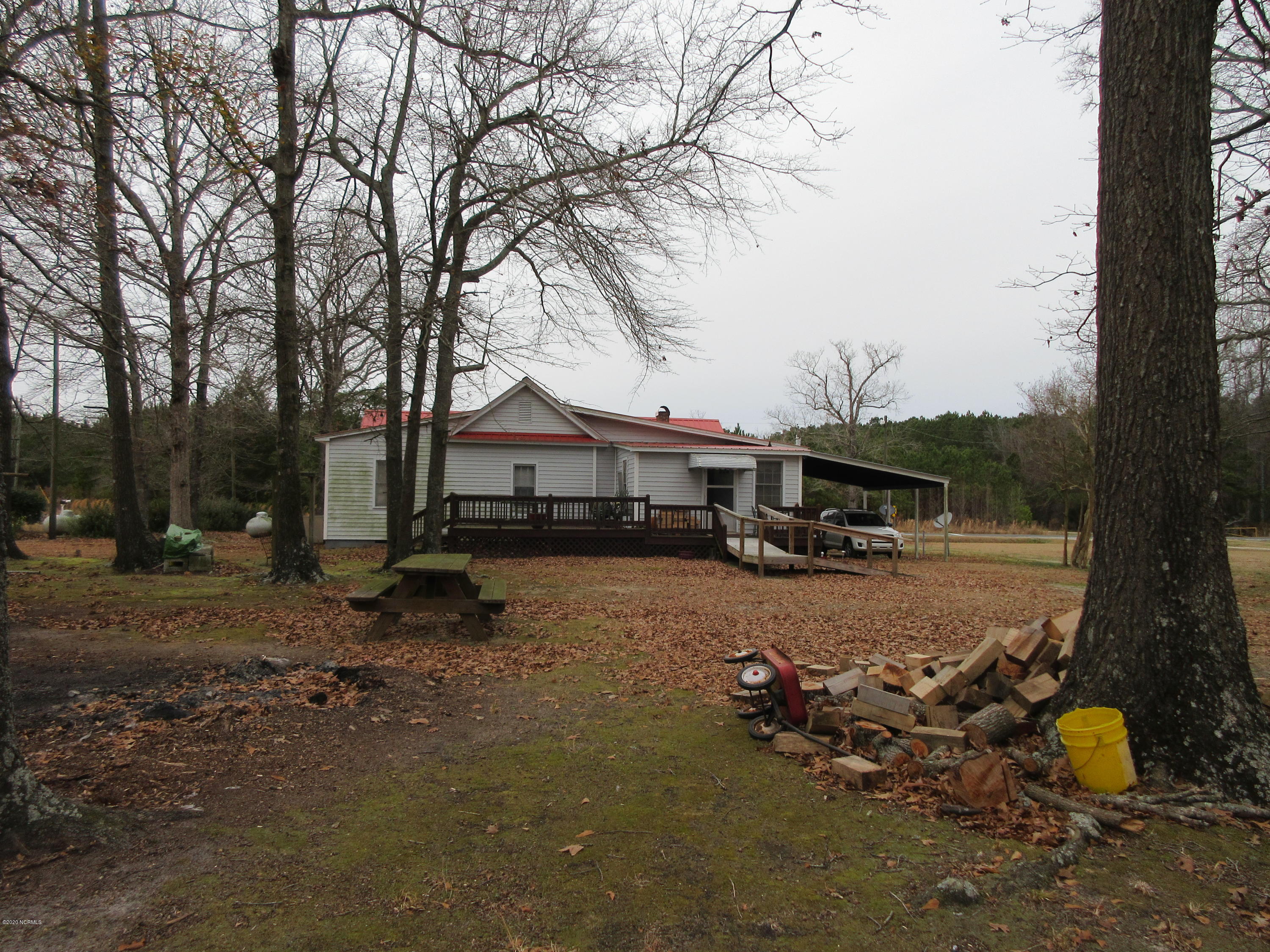 519 British Road Kinston, NC 28501 - Photo 4 of 31 Rear of home
