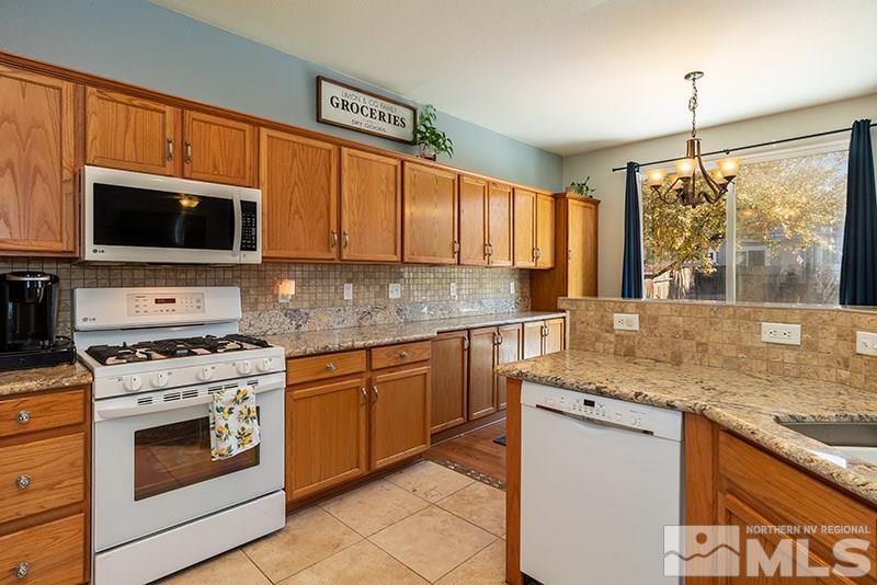 9730 Drybrush Court Reno, NV 89506 - Photo 7 of 16 Photo 7